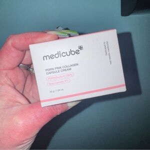 Medicube capsule cream